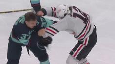 Nejmenší muž NHL pravým univerzálem. Dal gól, asistoval a vyhrál i bitku