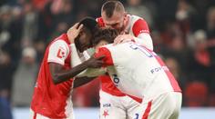 Slavia po třech remízách zabrala, zdolala Baník. Zlín skolil dalšího favorita
