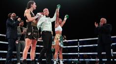 Rozhodčí je za hrdinu. Boxerce zachránil zdraví, možná i život