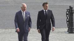 Král Karel III. navštívil Paříž. Setkal se s prezidentem Macronem