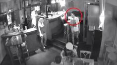 Poznáváte tohoto muže? Policie ho hledá kvůli znásilnění! VIDEO