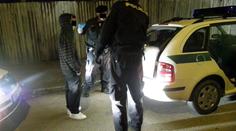 Policisté stavěli 2x jedno auto, poprvé řídil opilec, podruhé feťák!