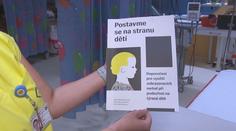 Týrání zažívají v Česku tisíce dětí. Zamezit tomu pomůže nová příručka