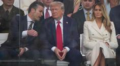 Podivný hovor Trumpových na přehlídce: To jsi neudělal, uzemnila Donalda Melania