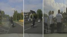 Nebezpečná jízda! Motorkář bez řidičáku ujížděl policistům