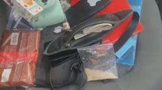 Kokain, steroidy, pervitin. Policejní hlídka měla v Praze rušný víkend