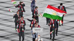 Nebezpečný trapas na ceremoniálu: Tři výpravy chodily bez roušek