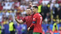 Ronaldův malý fanoušek se už na EURO nepodívá. Od UEFA vyfasoval trest