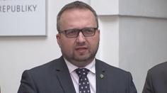 Pracovat budou už 14letí. Jurečka tak chce vyřešit nedostatek pracovníků