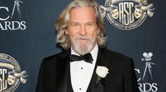 Dude z komedie Big Lebowski má rakovinu, začíná s náročnou léčbou