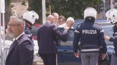 Papež konečně opustil nemocnici. Byl v ní déle, než bylo v plánu