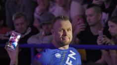 Filip Grznár slaví první výhru, v kleci knokautoval účastníka Superstar
