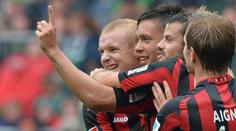 SUPERSTAR Kadlec! Čtyři zápasy, čtyři góly a číslo, co nosily hvězdy