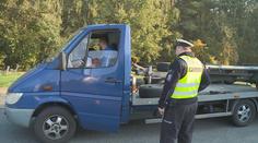 Policista měl od řidiče vzít úplatek. Je bez práce, hrozí mu vězení