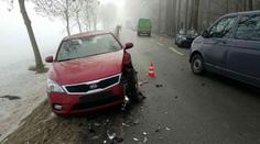 U Žamberka se srazilo 6 aut! Mlha a náledí komplikují dopravu