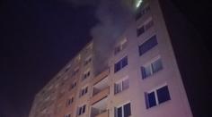 Plameny zničily byt a vyhnaly lidi z paneláku, škoda se počítá v milionech
