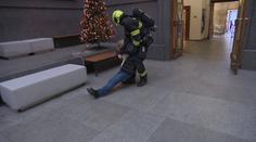 Blíží se výročí střelby na filozofické fakultě. Školy zavedly řadu opatření
