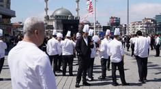 Turecko zasáhlo silné zemětřesení. Istanbul je ve stavu nejvyšší pohotovosti