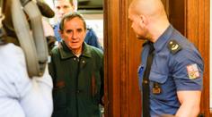 Senior kvůli migraci kácel stromy na koleje, soud mu potvrdil trest