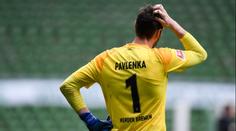 VIDEO: Gólman Pavlenka předvedl chybu jako hrom a daroval gól soupeři