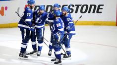 Tampa Bay opanovala první finále. Asistoval i Ondřej Palát