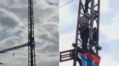 Senior na ústeckém nádraží vyšplhal na stožár, vlaky měly zpoždění