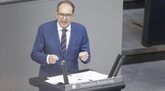 Německo varuje před novou úrovní hrozby. Za dronem v Lipsku mohly být cizí mocnosti