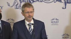Zeman není v dobrých rukách, varoval Vystrčil. Poslal dopis do ÚVN