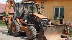 Klučičí hra s bagrem skončila smrtí. Mladíka (†15) zabila elektřina