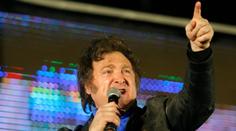 Druhé kolo prezidentských voleb v Argentině vyhrál Javier Milei