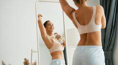 Deodoranty můžou zabíjet, varuje otec 14leté dívky z Británie