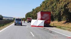 Tragická nehoda uzavřela D1 u Vyškova. Kamion tam srazil chodce