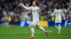 Modrič výstavním gólem nasměroval Real k výhře. Krejčí dohrál se žlutou