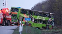 Z tragické nehody autobusu v Německu je obviněn Čech. Chtěl si jen nasadit čepici