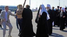 Ukrajinská aktivistka ukázala ruskému patriarchovi prsa