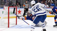 Sorokin neuvěřitelným zákrokem hokejkou nastartoval Islanders k obratu