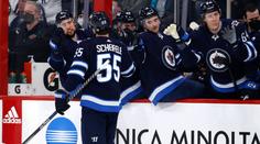 Scheifele potopil Minnesotu hattrickem. Wheeler přidal čtyři asistence