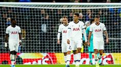 Sedm kousků do sítě kohoutů. Tottenham je teď všem pro smích