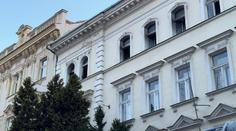 V pražské Bubenči hořel byt. Dva lidé se při požáru zranili
