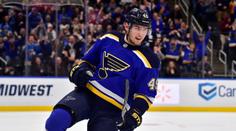 Loňský vítěz Stanley Cupu mizí z bubliny, z opory Blues bude brzy otec