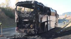 Hořel autobus, ve kterém byly i děti. Podařilo se jej uhasit