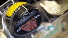 Rosberg v tréninku na GP Koreje: Havárie, pozdní příchod a pokuta