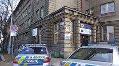 Žárlivec, který napadl ve škole těhotnou expřítelkyni, je ve vazbě