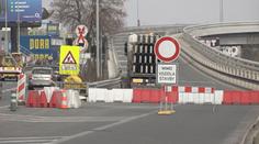 Dopravu ve městech komplikuje řidičům množství uzavírek. Nejvíc jich je v Praze