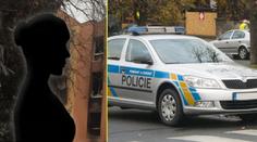 Ve vyhořelém sklepě paneláku našli mrtvolu mladé ženy