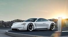 Už i Porsche! Tycan bude první elektrický sporťák ze Stuttgartu
