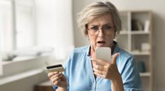Žena vyhrála obří jackpot. Loterijní společnost jí ho odmítá vyplatit