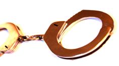 Policistu zavřeli kvůli pohlavnímu zneužívání
