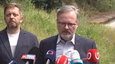 Fiala: Požár se musí nejprve dostat pod kontrolu. Pak je možné posoudit škody