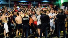 Drsná bitka před EURO! Rowdies řádili a vyvolávali ISIS! VIDEO